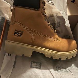 New** Timberland 6” composite toes New***